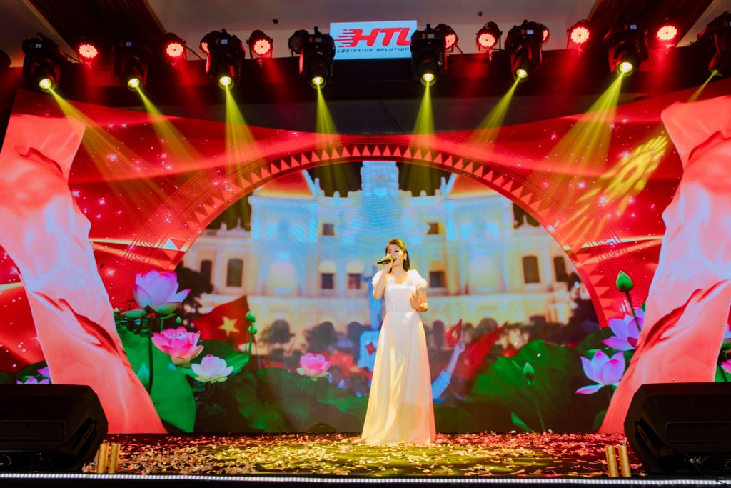 bang gia cho thue am thanh anh sang su kien tai thanh pho ho chi minh 65a655e864858