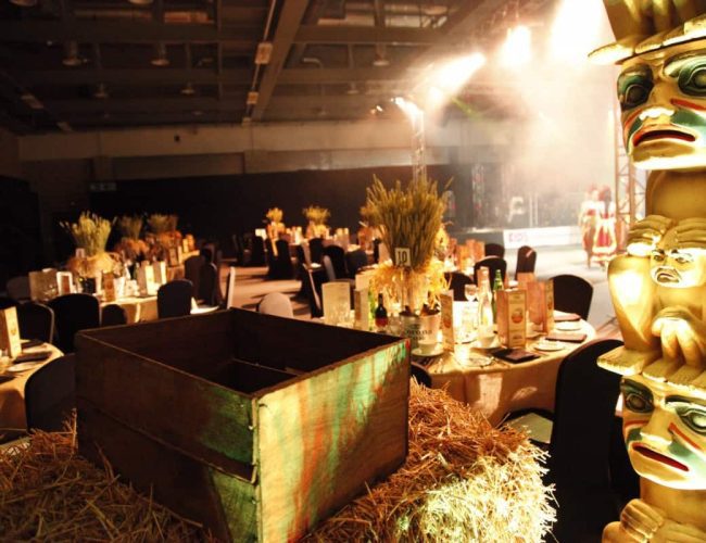 concept to chuc year end party doc dao va an tuong 659e9f1237bbf