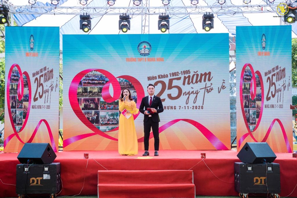 NHẬT THỦY CÙNG LÂM BẢO NGỌC TRỞ VỀ HỘI KHÓA THPT B NGHĨA HƯNG 34 nhat thuy cung lam bao ngoc tro ve hoi khoa thpt b nghia hung 659e9b0d91d7a