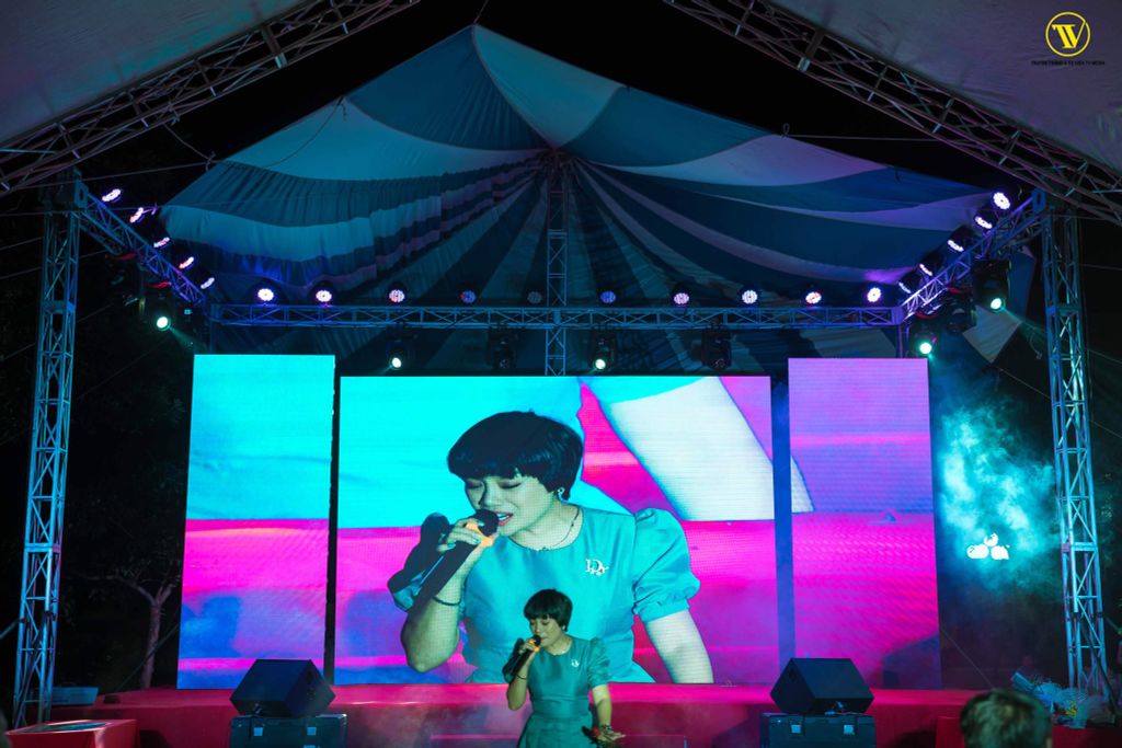 NHẬT THỦY CÙNG LÂM BẢO NGỌC TRỞ VỀ HỘI KHÓA THPT B NGHĨA HƯNG 42 nhat thuy cung lam bao ngoc tro ve hoi khoa thpt b nghia hung 659e9b13e56ec