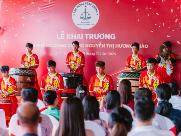 KHAI TRUONG VP CONG CHUNG NGUYEN THI THAO 13