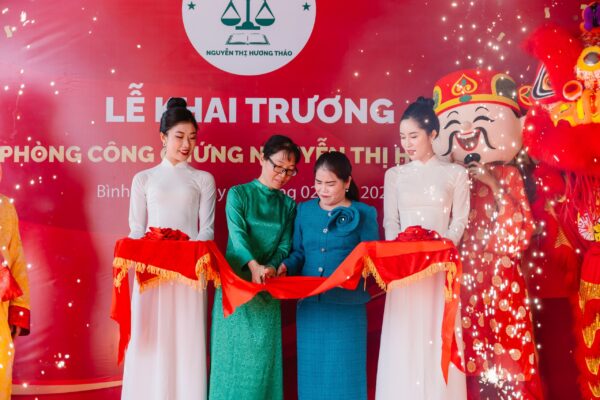 KHAI TRUONG VP CONG CHUNG NGUYEN THI THAO 14