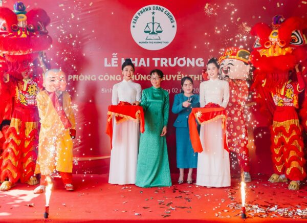 KHAI TRUONG VP CONG CHUNG NGUYEN THI THAO 16