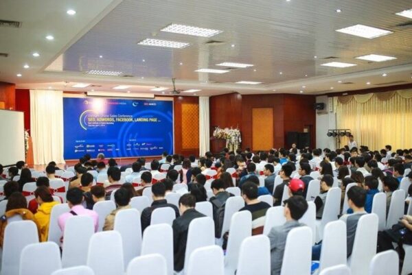 tổ chức hội thảo doanh nghiệp