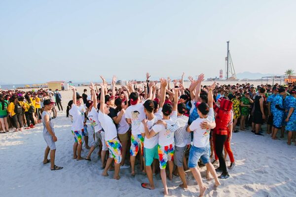 Tổ Chức Team Building Ngoài Trời