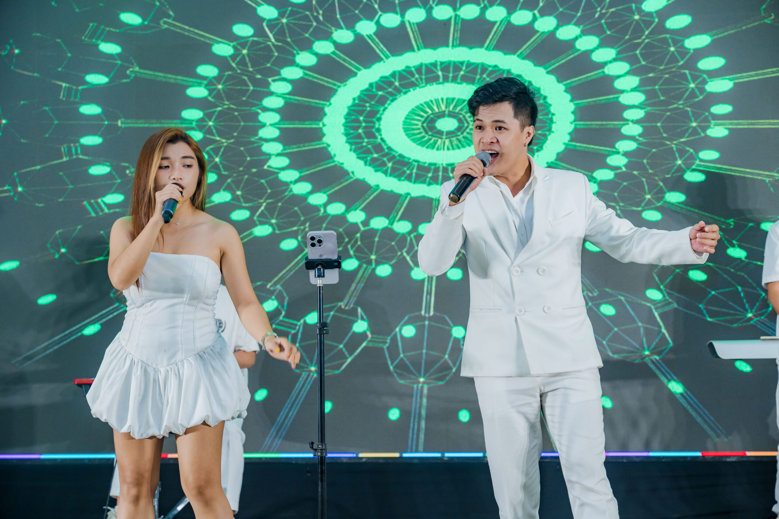 bieu dien nghe thuat 2 scaled