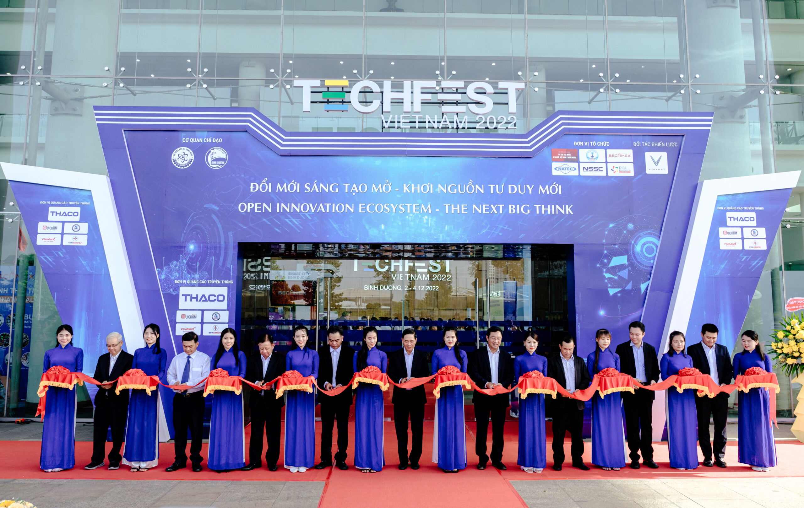 Kịch bản tổ chức lễ khai trương chi tiết hiệu quả 5 cho thue bang khanh thanh khai truong scaled