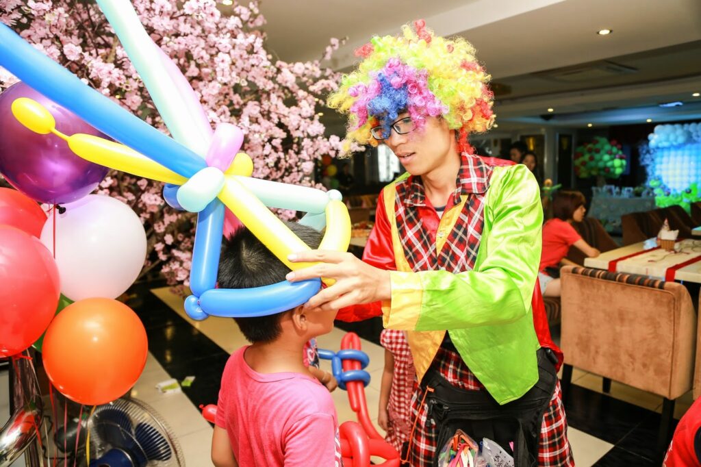 Dịch vụ cho thuê chú hề sinh nhật uy tín - chuyên nghiệp 2 cho thuê chú hề sinh nhật trọn gói