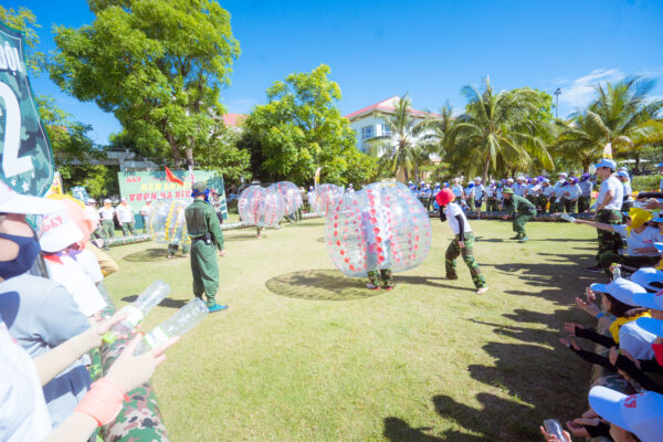 to chuc team building quan doi cho doanh nghiep