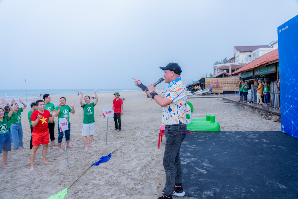 Những trò chơi team building bãi biển siêu hay hấp dẫn nhất mùa hè 2024 11 tro choi team bulding