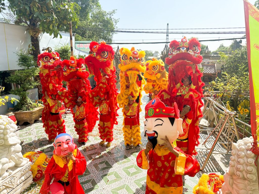 cho thuê múa lân Tết cho thuê múa lân Tết