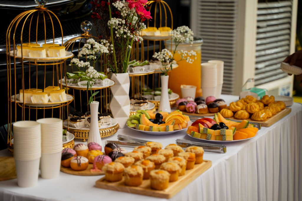 Dịch vụ trang trí khai trương trọn gói uy tín - chuyên nghiệp 7 tiec tra