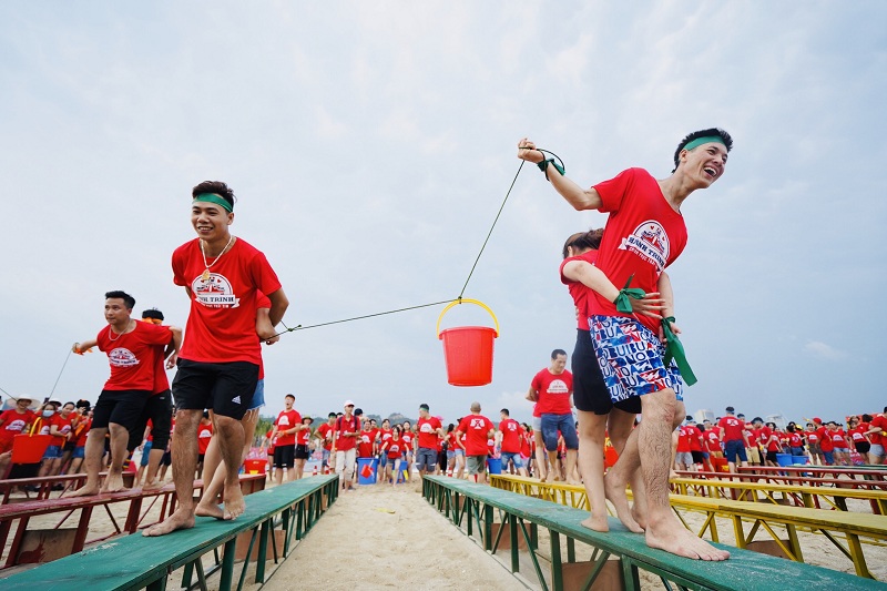 Tổng hợp các địa điểm tổ chức teambuilding bãi biển lý tưởng 5 Địa điểm Tổ chức teambuilding bãi biển Khu vực miền Trung