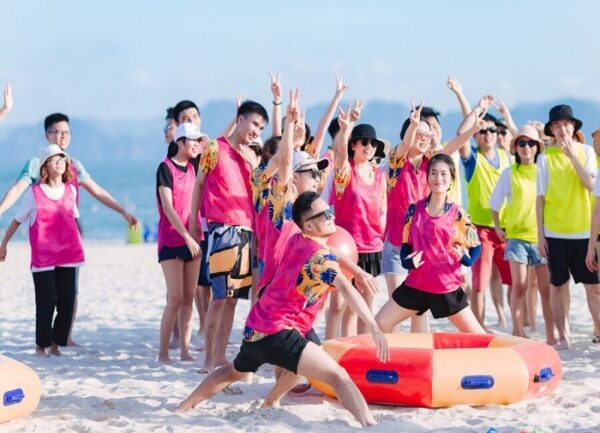 Tổ chức Teambuilding bãi biển Ninh Bình trọn gói chuyên nghiệp giá tốt 6 Tổ chức Teambuilding bãi biển Ninh Bình