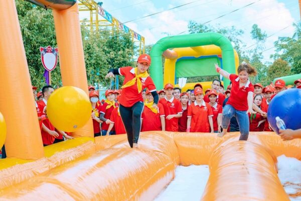 tổ chức teambuilding Gala Dinner