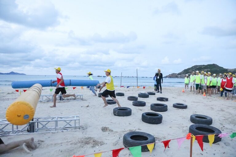 tổ chức teambuilding ở Biển Nha Trang