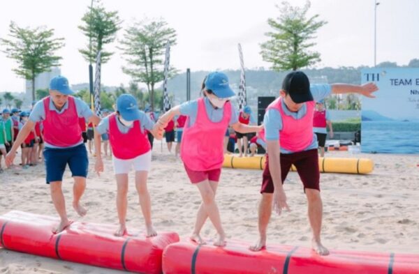 Teambuilding Amazing race Ninh Bình