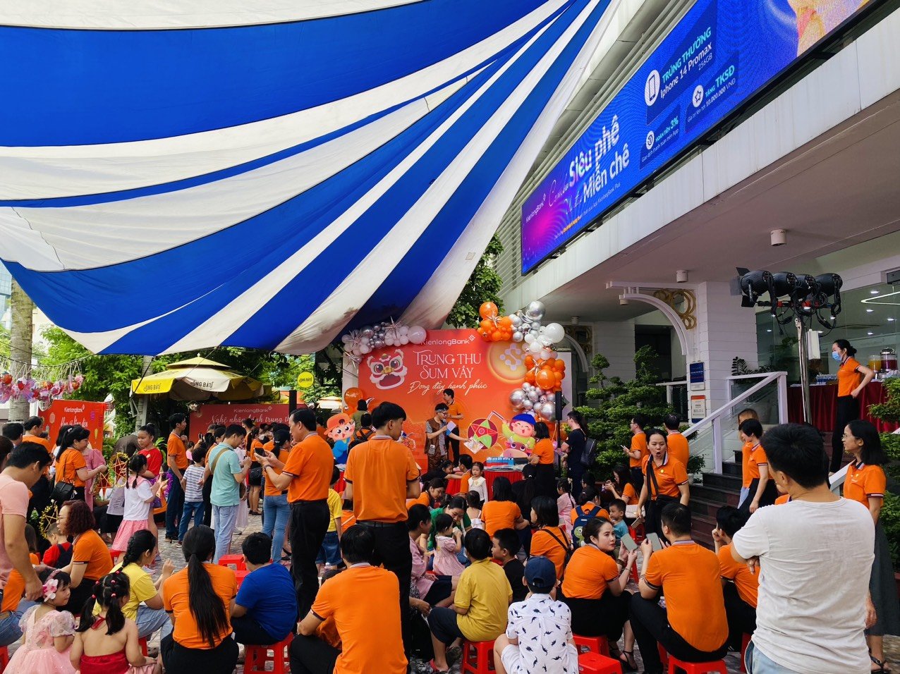 Quy trình Tổ chức trung thu cho học sinh tiểu học 4 to chuc trung thu cho hoc sinh tieu hoc